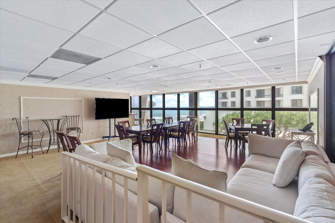 待售: $1,150,000 (3 贝兹, 2 浴室, 1852 平方英尺)