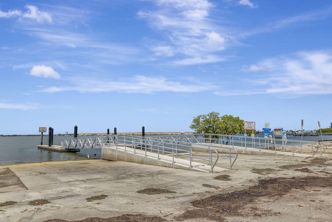 For Rent: $2,700 (2 beds, 1 baths, 1453 Square Feet)