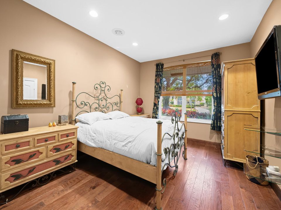 На продажу: $3,750,000 (5 спален, 3 ванн, 4563 Квадратных фут)