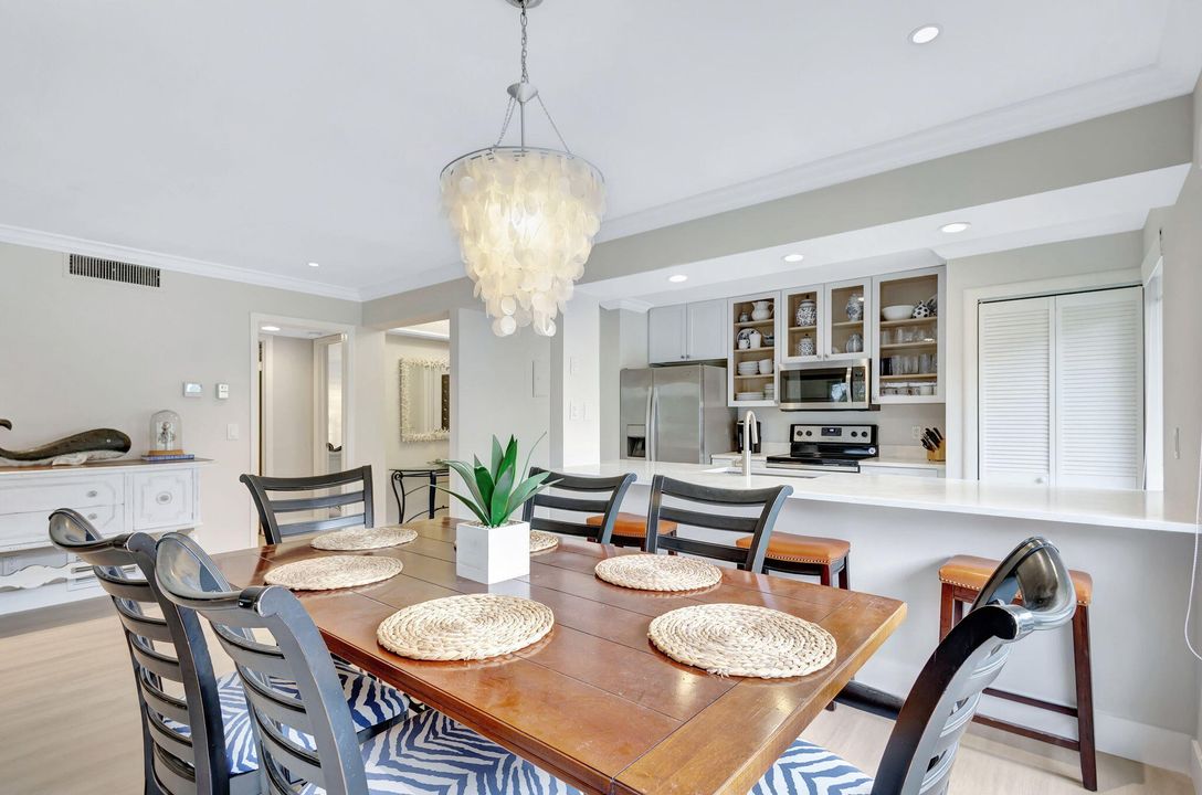 For Rent: $8,500 (2 beds, 2 baths, 1366 Square Feet)