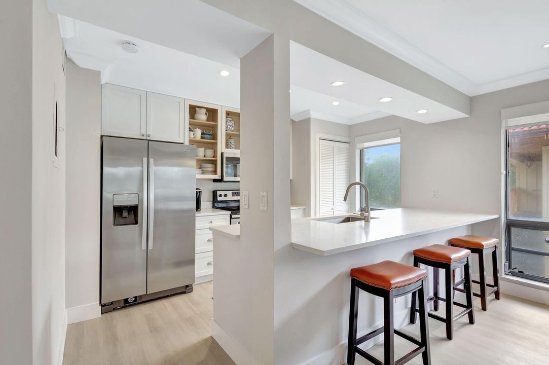 For Rent: $8,500 (2 beds, 2 baths, 1366 Square Feet)