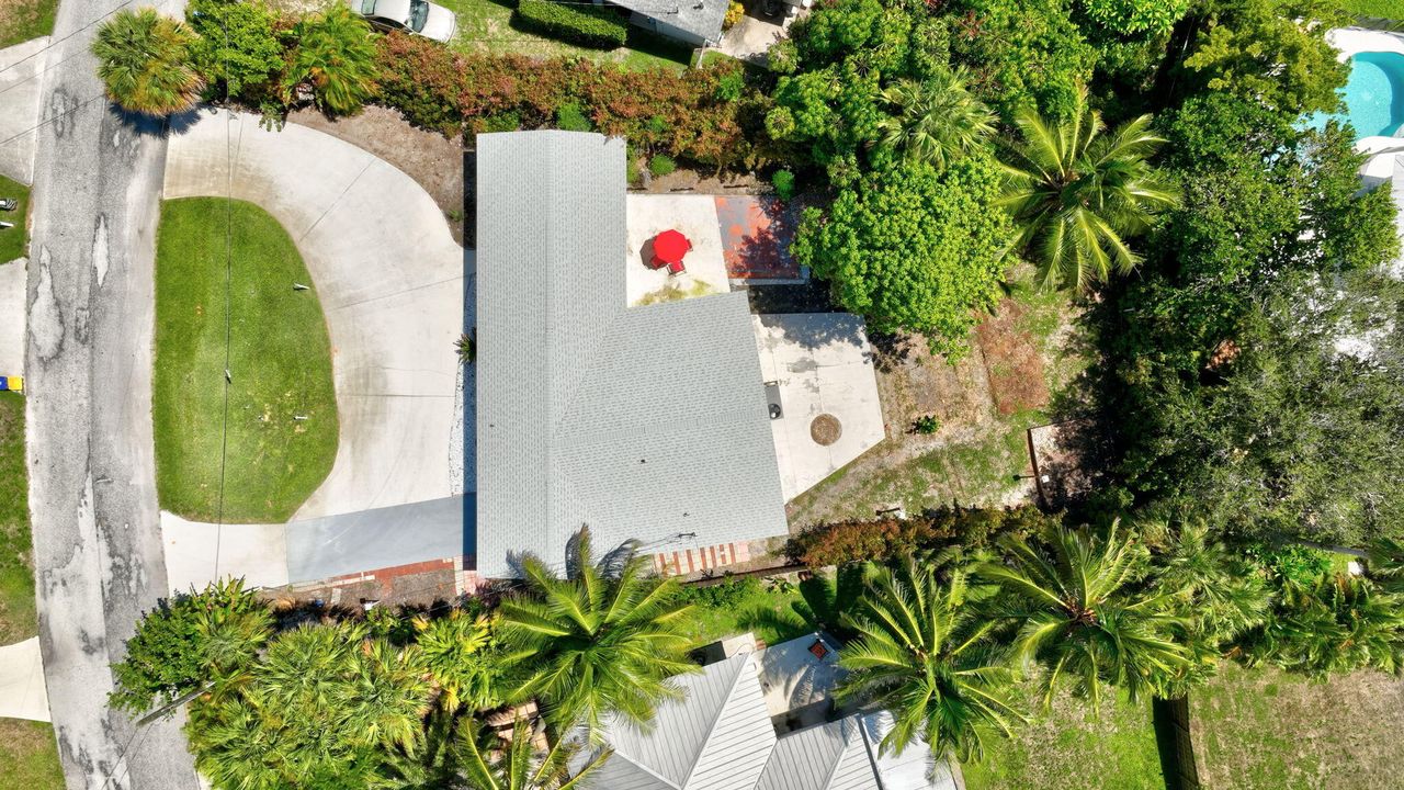 For Rent: $2,700 (2 beds, 1 baths, 1453 Square Feet)