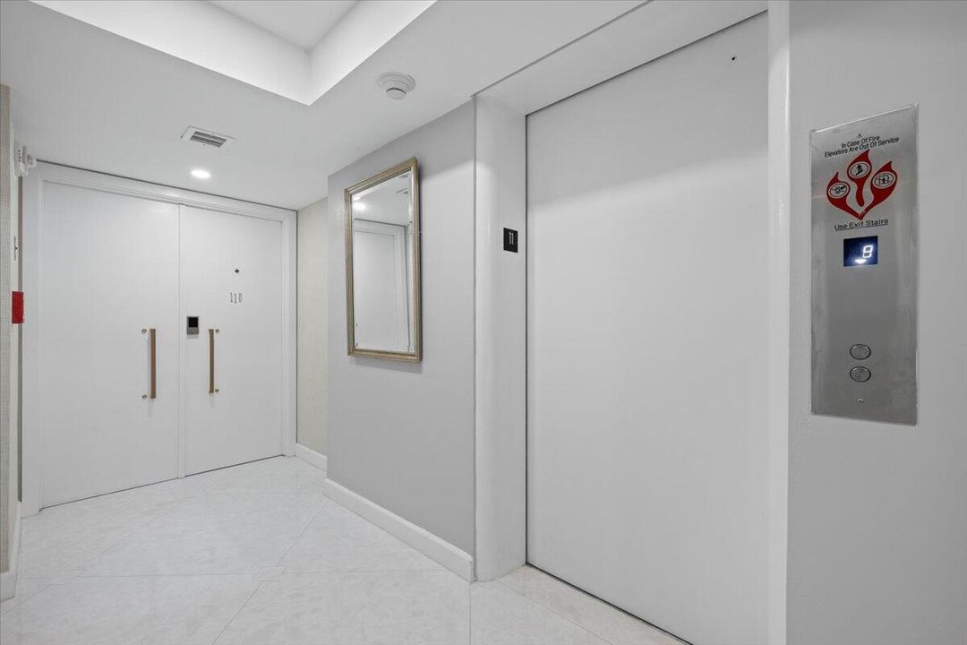 Active With Contract: $1,299,900 (2 beds, 2 baths, 1236 Square Feet)