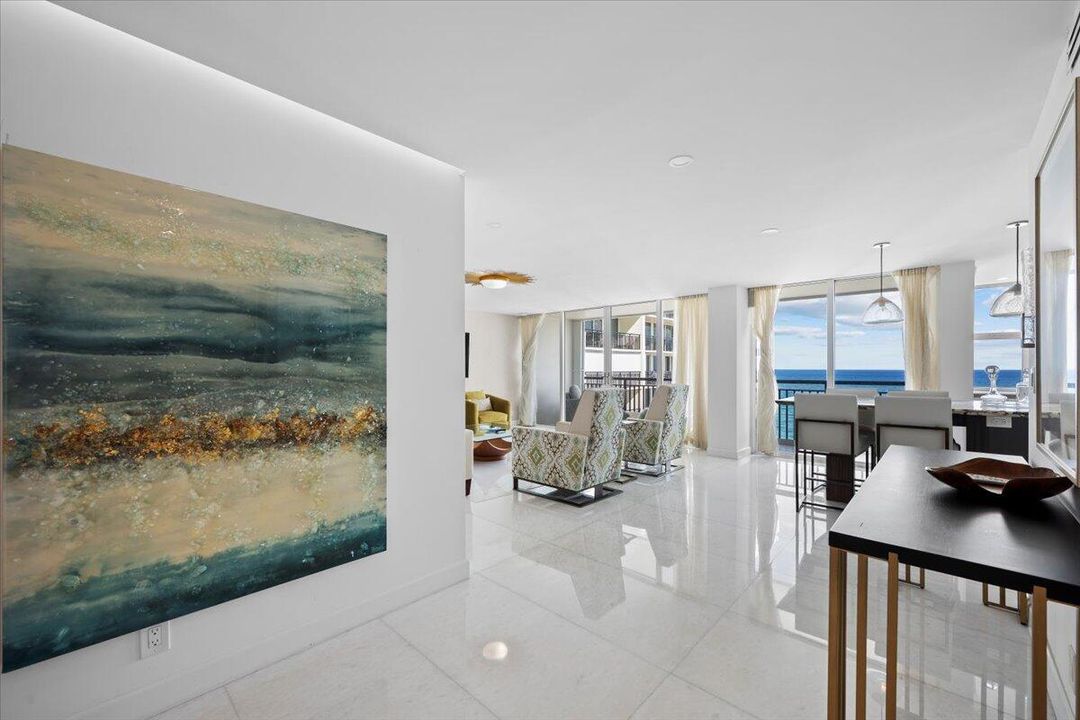 Active With Contract: $1,299,900 (2 beds, 2 baths, 1236 Square Feet)