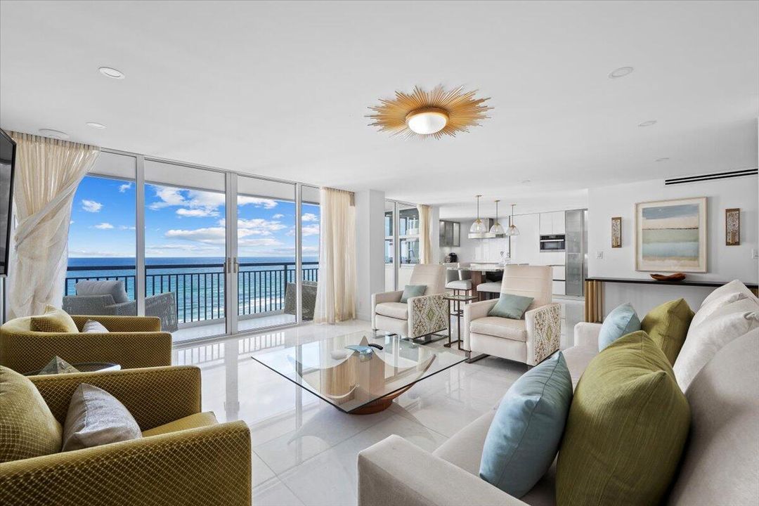 Active With Contract: $1,299,900 (2 beds, 2 baths, 1236 Square Feet)