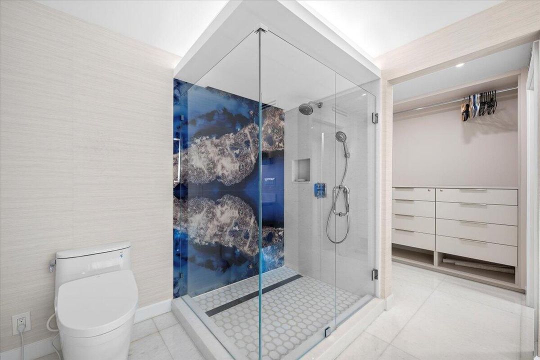 Active With Contract: $1,299,900 (2 beds, 2 baths, 1236 Square Feet)