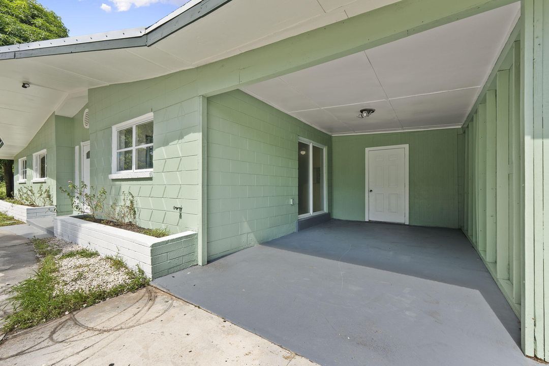 Active With Contract: $279,900 (2 beds, 2 baths, 1514 Square Feet)