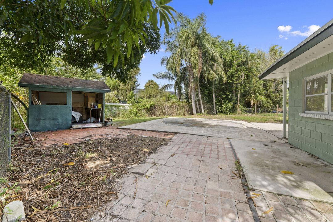 Active With Contract: $279,900 (2 beds, 2 baths, 1514 Square Feet)