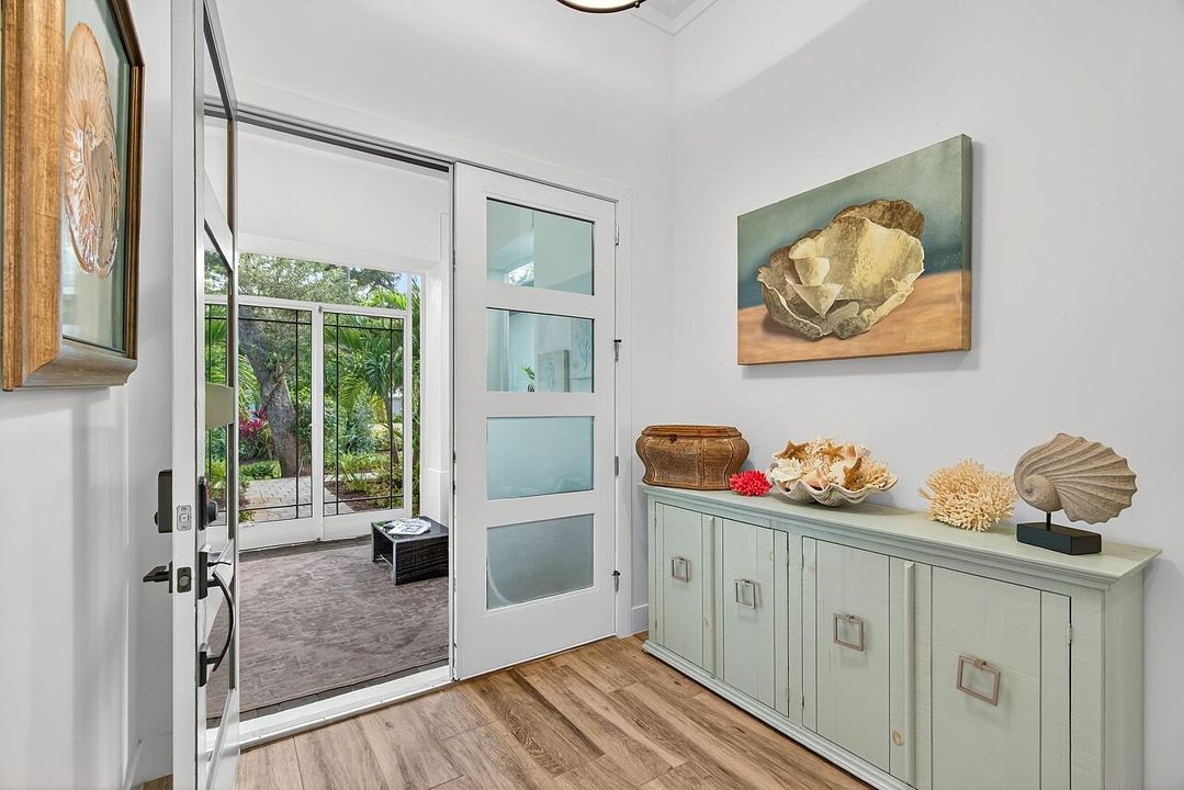 待售: $2,395,000 (3 贝兹, 3 浴室, 2438 平方英尺)