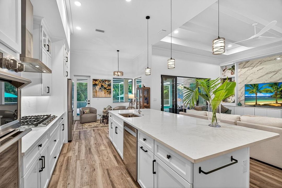 待售: $2,395,000 (3 贝兹, 3 浴室, 2438 平方英尺)