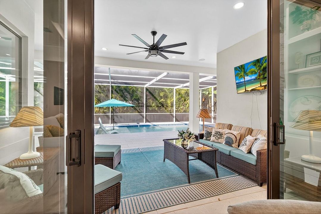 待售: $2,395,000 (3 贝兹, 3 浴室, 2438 平方英尺)