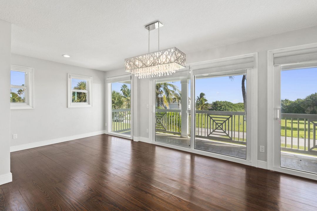 For Sale: $2,175,888 (5 beds, 5 baths, 5028 Square Feet)