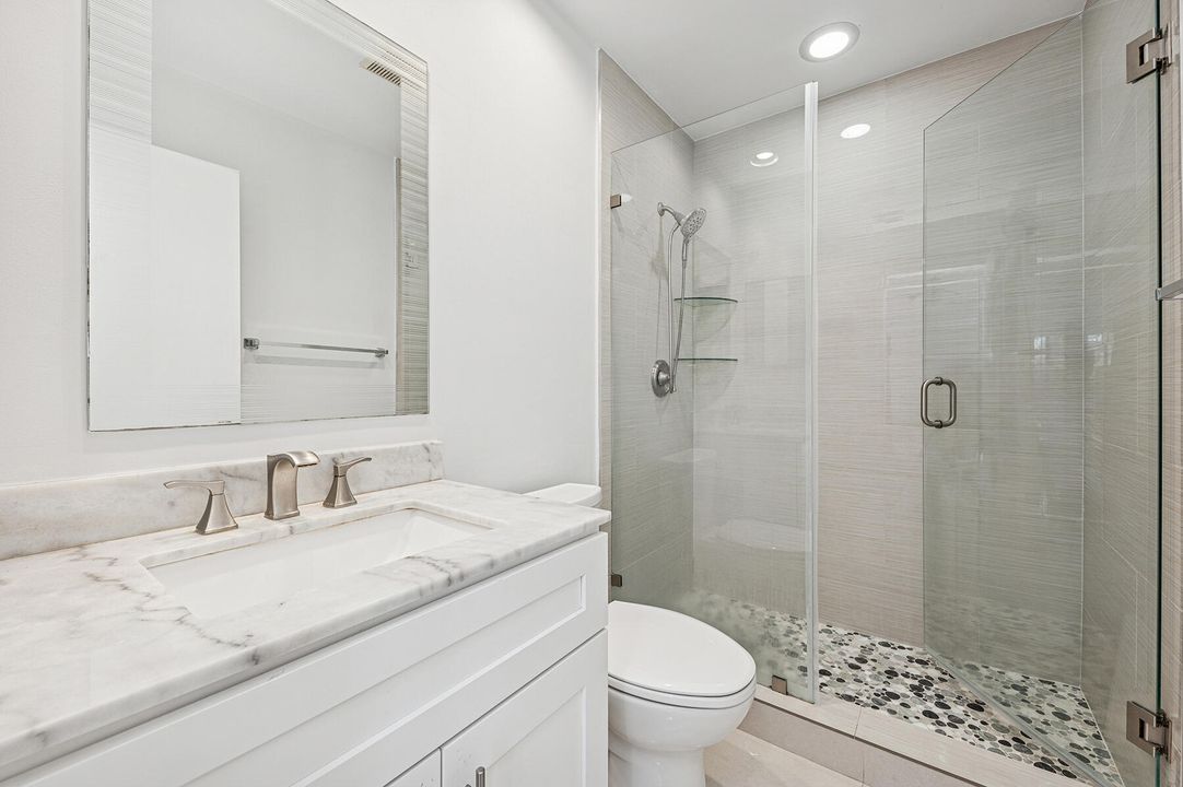 Под контрактом: $425,000 (3 спален, 3 ванн, 1710 Квадратных фут)