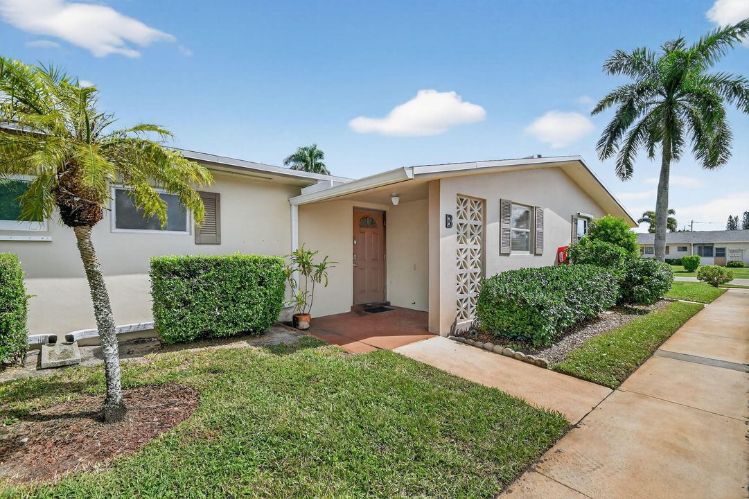 合同活跃: $1,400 (1 贝兹, 1 浴室, 612 平方英尺)