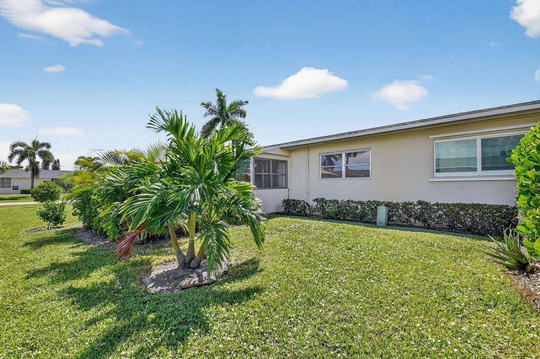 合同活跃: $1,400 (1 贝兹, 1 浴室, 612 平方英尺)