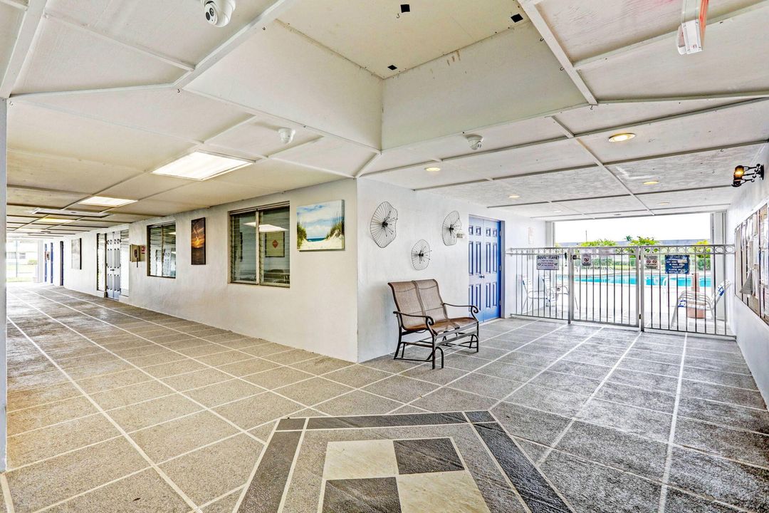 合同活跃: $1,400 (1 贝兹, 1 浴室, 612 平方英尺)