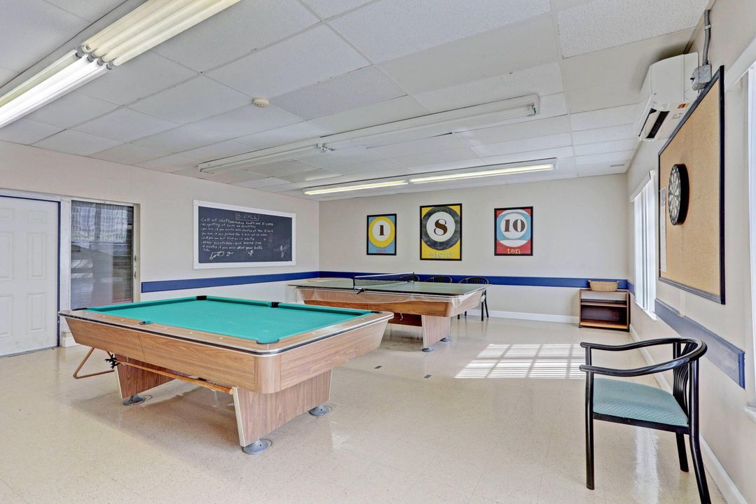 合同活跃: $1,400 (1 贝兹, 1 浴室, 612 平方英尺)