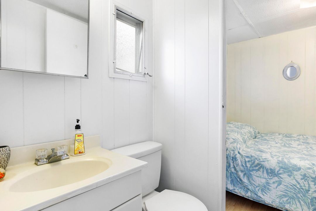 For Sale: $124,000 (3 beds, 1 baths, 972 Square Feet)