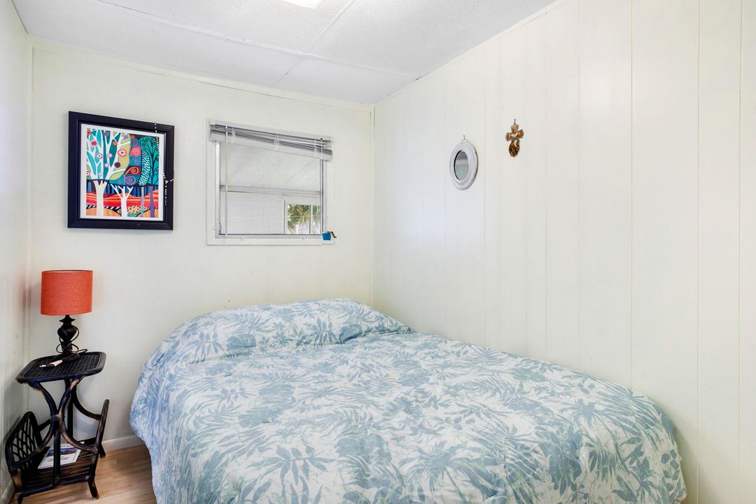 For Sale: $124,000 (3 beds, 1 baths, 972 Square Feet)