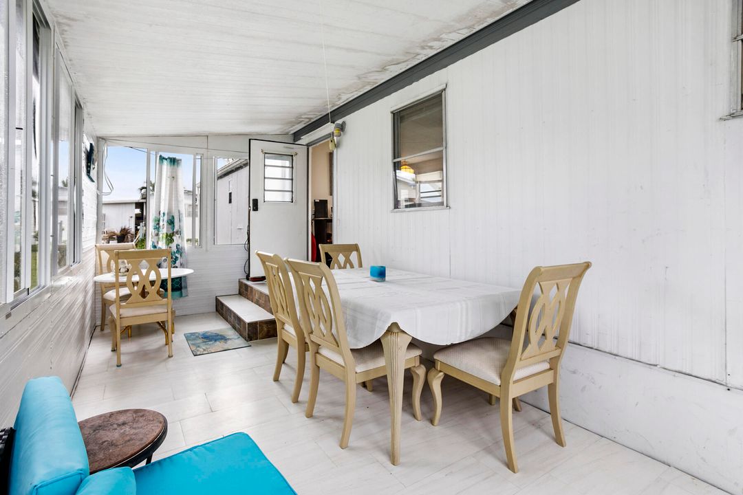 For Sale: $124,000 (3 beds, 1 baths, 972 Square Feet)