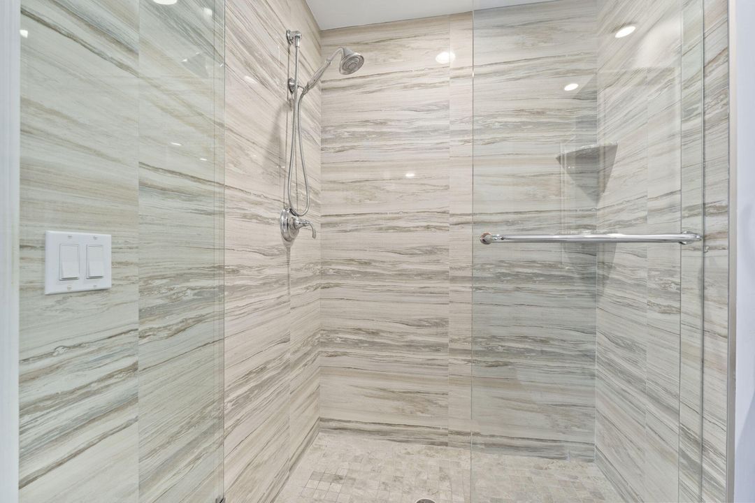 For Sale: $2,175,888 (5 beds, 5 baths, 5028 Square Feet)