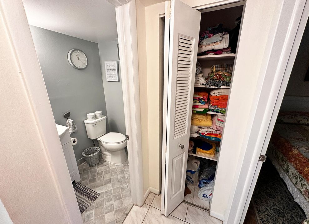 For Sale: $139,888 (2 beds, 1 baths, 798 Square Feet)