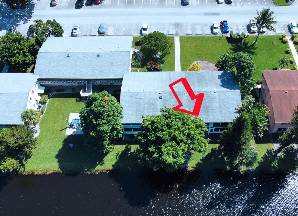 For Sale: $139,888 (2 beds, 1 baths, 798 Square Feet)