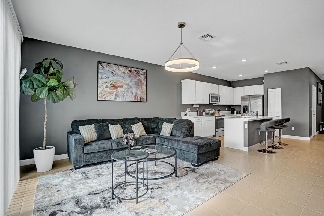 На продажу: $374,900 (3 спален, 2 ванн, 1632 Квадратных фут)