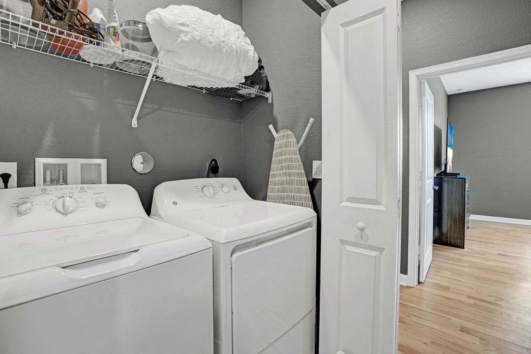 На продажу: $374,900 (3 спален, 2 ванн, 1632 Квадратных фут)