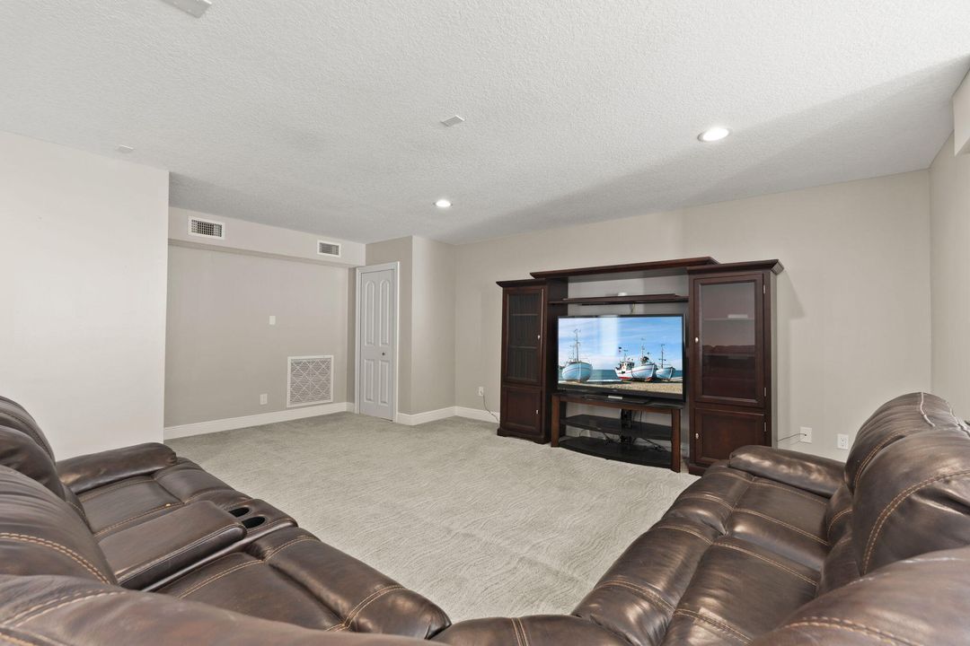 For Sale: $2,175,888 (5 beds, 5 baths, 5028 Square Feet)