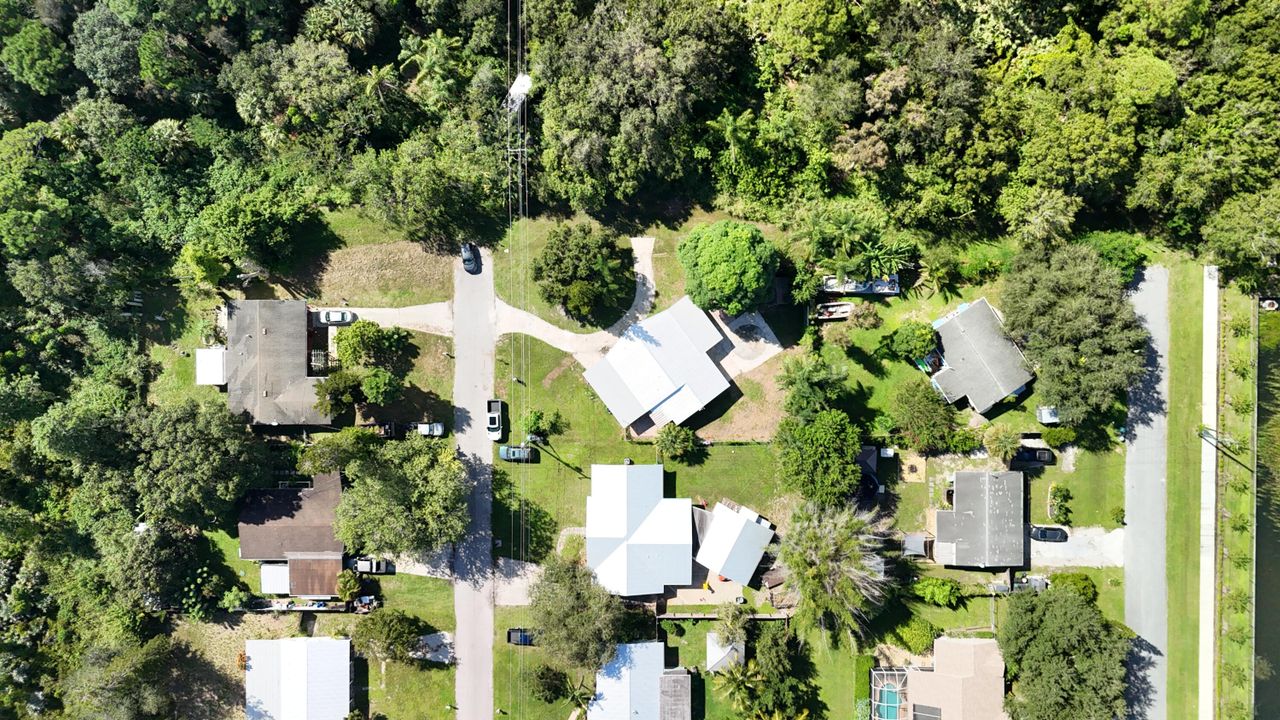 Active With Contract: $279,900 (2 beds, 2 baths, 1514 Square Feet)