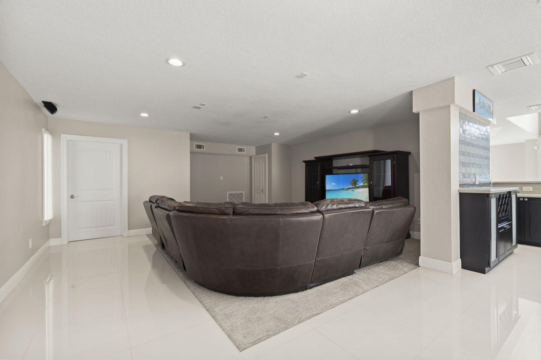 For Sale: $2,175,888 (5 beds, 5 baths, 5028 Square Feet)