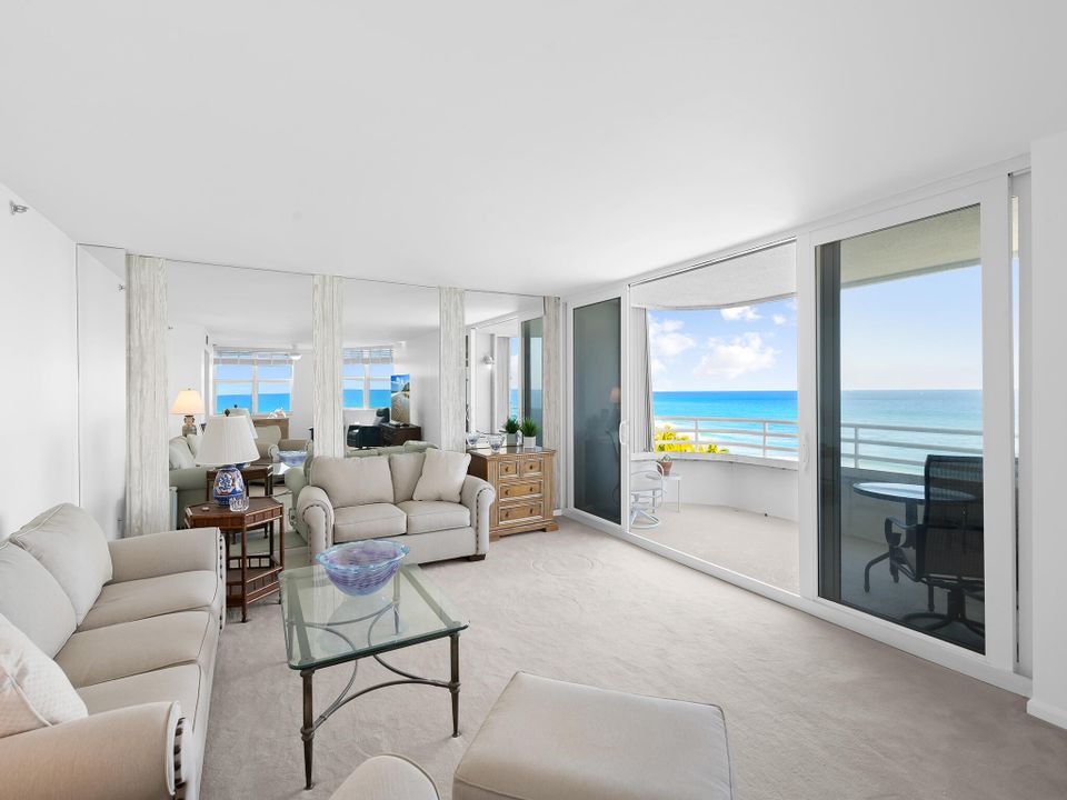 For Sale: $1,499,000 (2 beds, 2 baths, 2015 Square Feet)