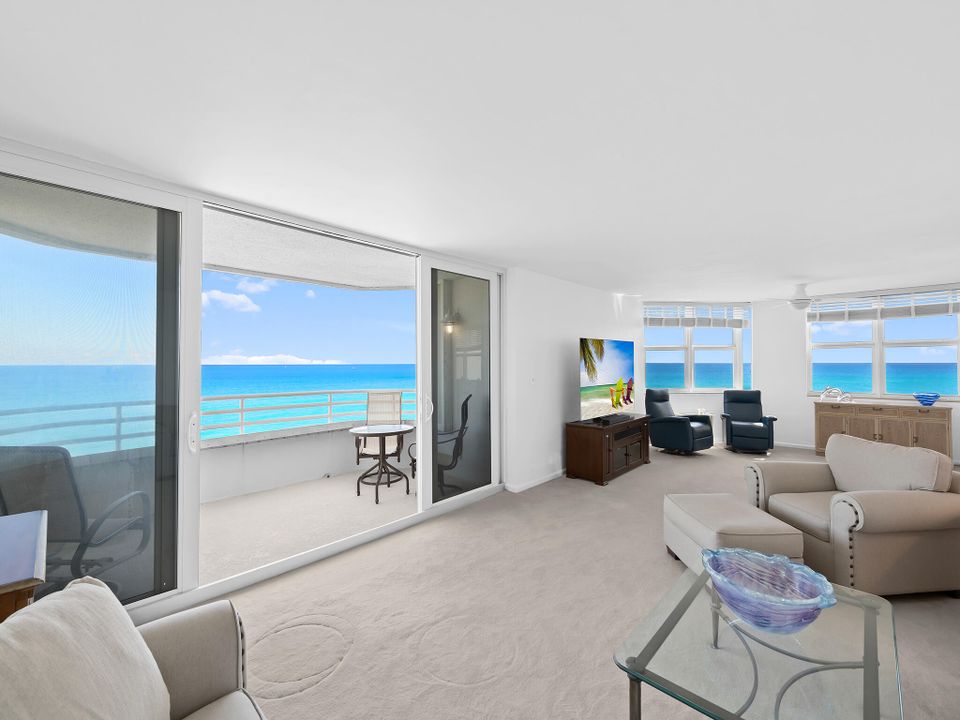 For Sale: $1,499,000 (2 beds, 2 baths, 2015 Square Feet)