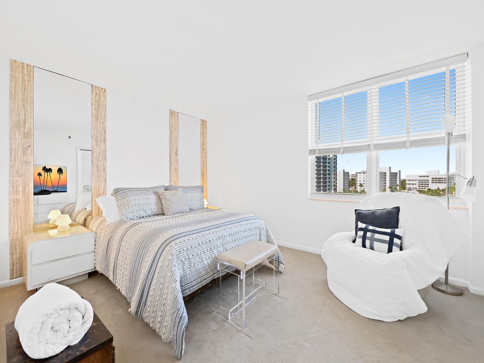 For Sale: $1,499,000 (2 beds, 2 baths, 2015 Square Feet)