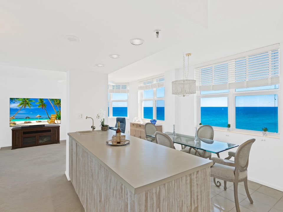 For Sale: $1,499,000 (2 beds, 2 baths, 2015 Square Feet)