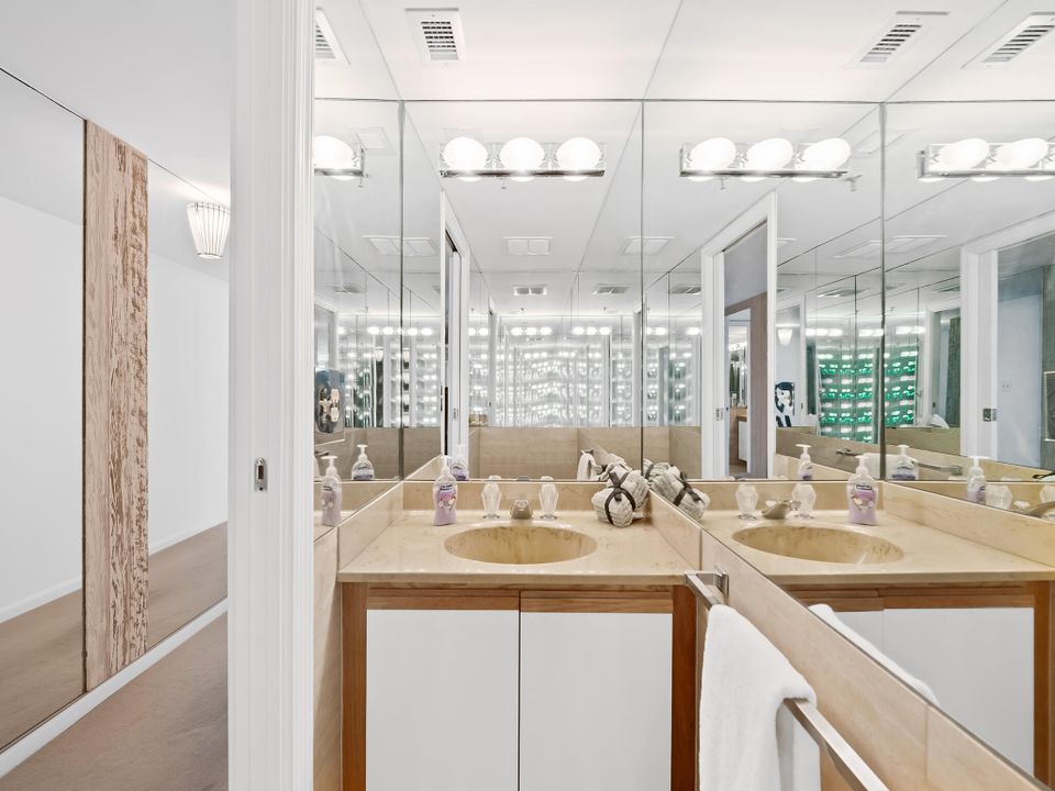 For Sale: $1,499,000 (2 beds, 2 baths, 2015 Square Feet)