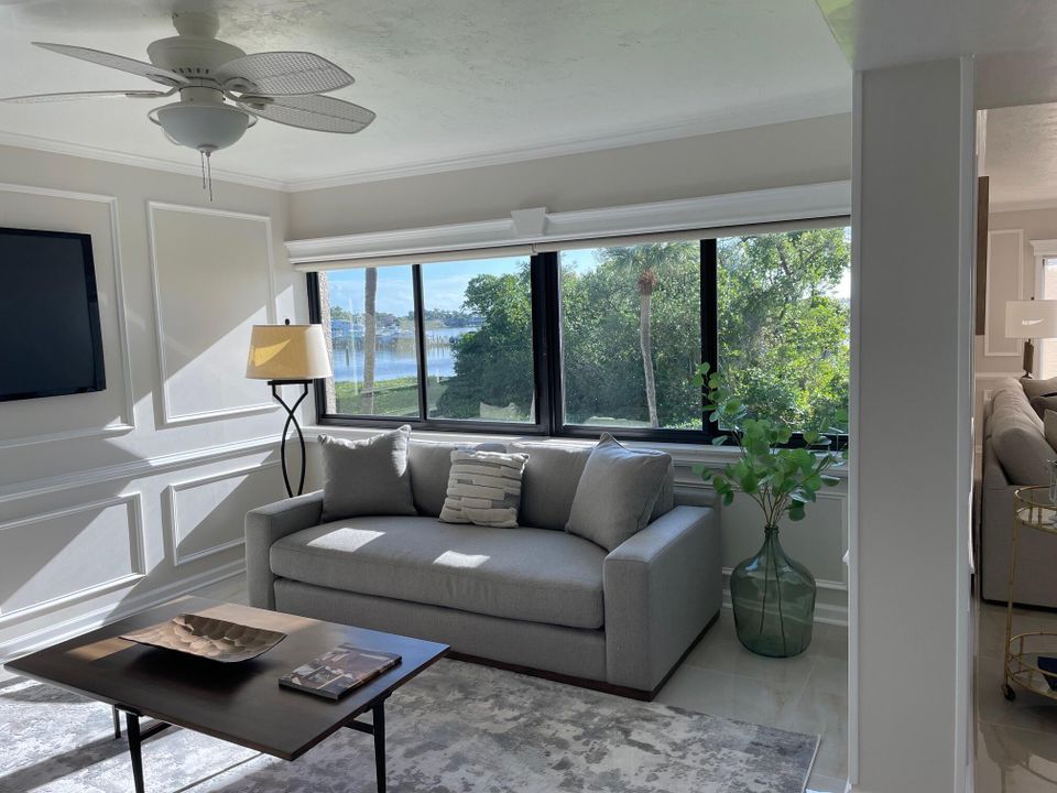 Active With Contract: $785,000 (3 beds, 3 baths, 1895 Square Feet)