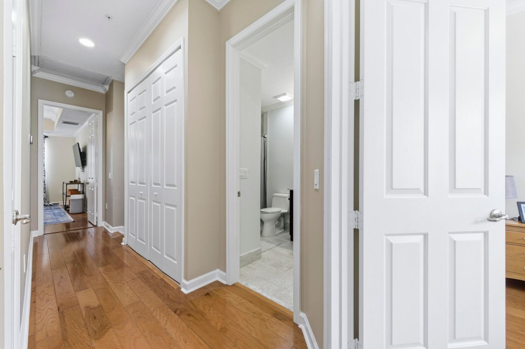 Activo con contrato: $625,000 (3 camas, 3 baños, 2383 Pies cuadrados)