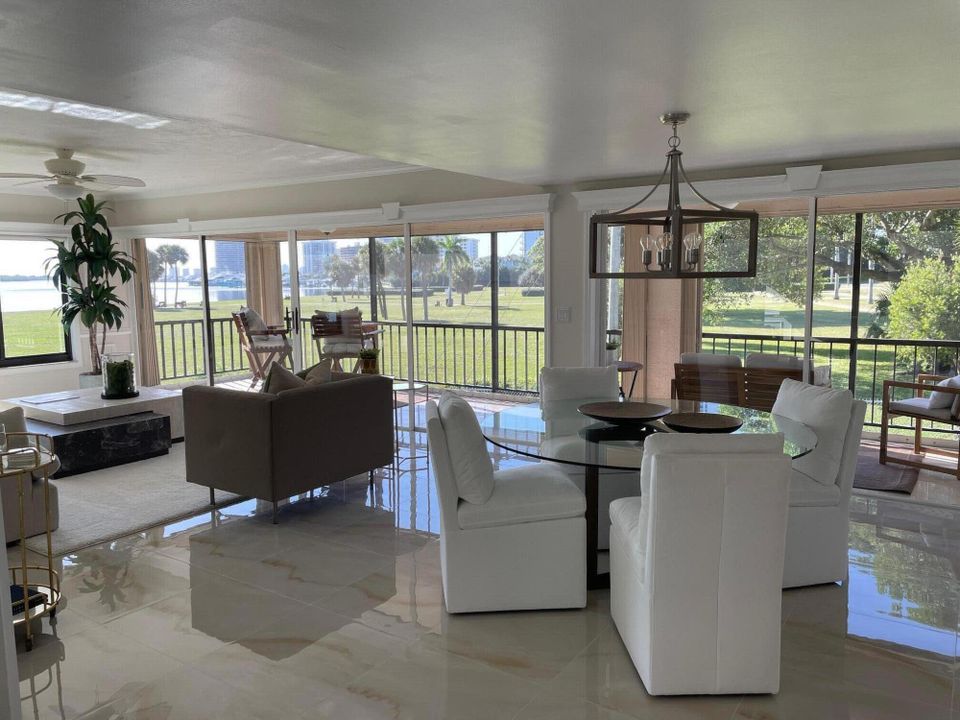 Active With Contract: $785,000 (3 beds, 3 baths, 1895 Square Feet)