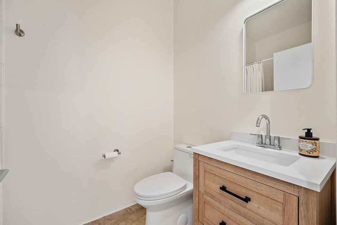 For Rent: $13,500 (4 beds, 3 baths, 2535 Square Feet)