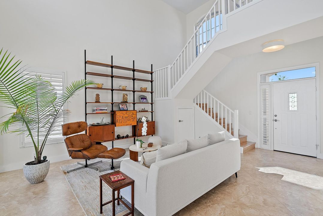 For Rent: $13,500 (4 beds, 3 baths, 2535 Square Feet)