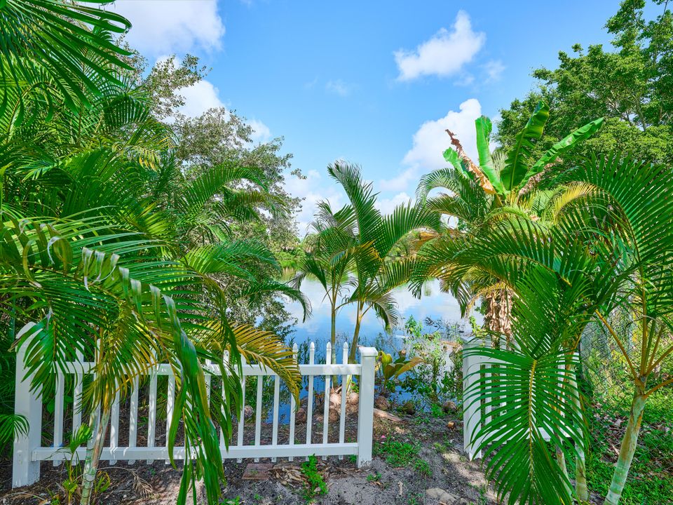 For Sale: $485,000 (3 beds, 2 baths, 1418 Square Feet)