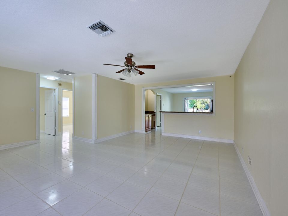 For Sale: $485,000 (3 beds, 2 baths, 1418 Square Feet)