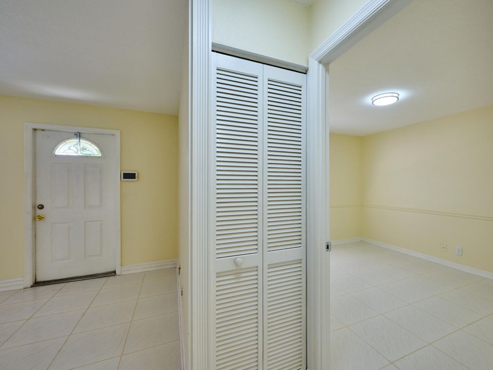 For Sale: $485,000 (3 beds, 2 baths, 1418 Square Feet)