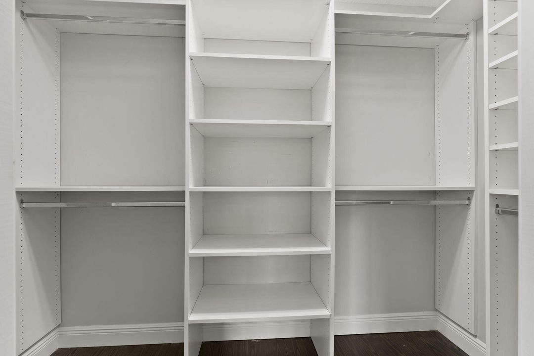 For Sale: $2,175,888 (5 beds, 5 baths, 5028 Square Feet)