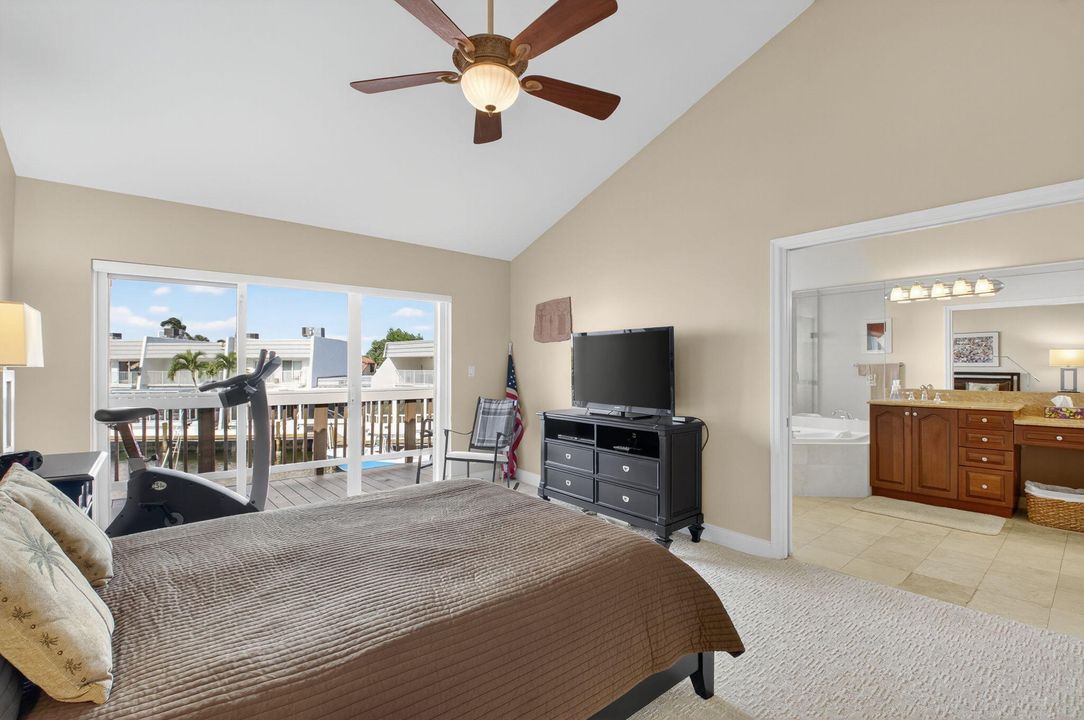 待售: $1,699,999 (3 贝兹, 2 浴室, 2149 平方英尺)