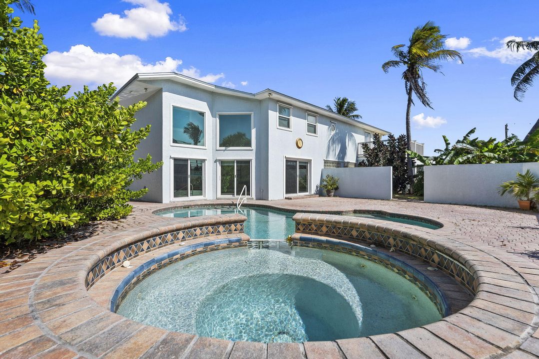 For Sale: $2,175,888 (5 beds, 5 baths, 5028 Square Feet)