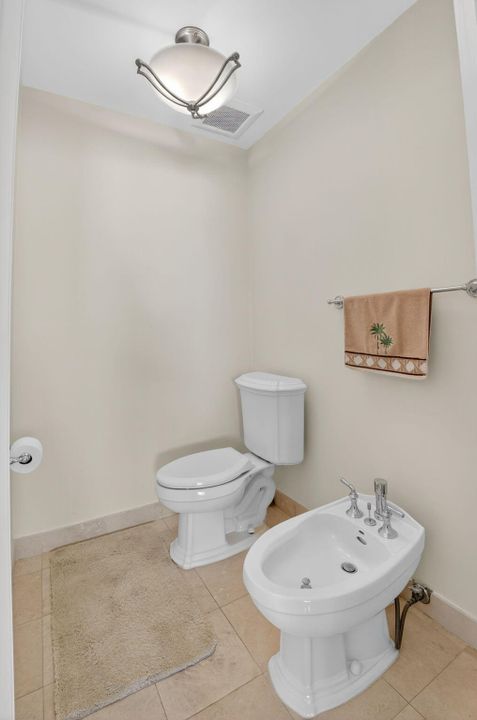 待售: $1,699,999 (3 贝兹, 2 浴室, 2149 平方英尺)