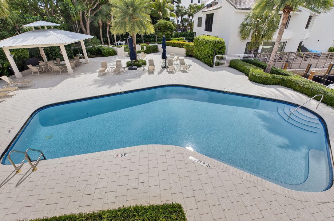 待售: $1,699,999 (3 贝兹, 2 浴室, 2149 平方英尺)